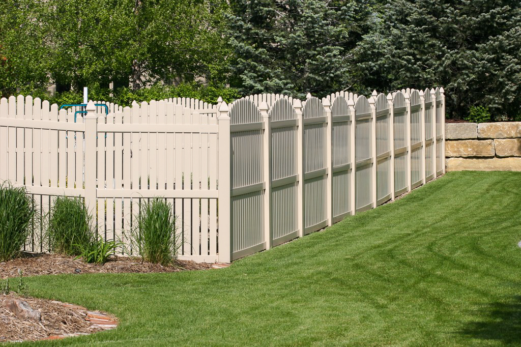 American Fence Company Lincoln, Nebraska - Vinyl Fencing, 6' overscallop picket tan 554